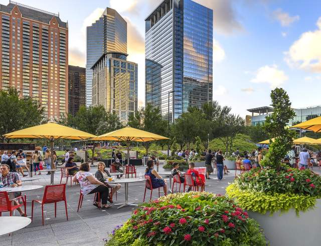 Avenida Houston