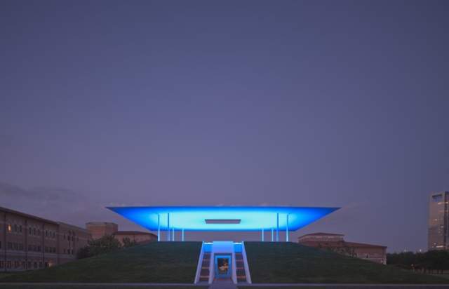 James Turrell “Twilight Epiphany” Skyspace at Rice University
